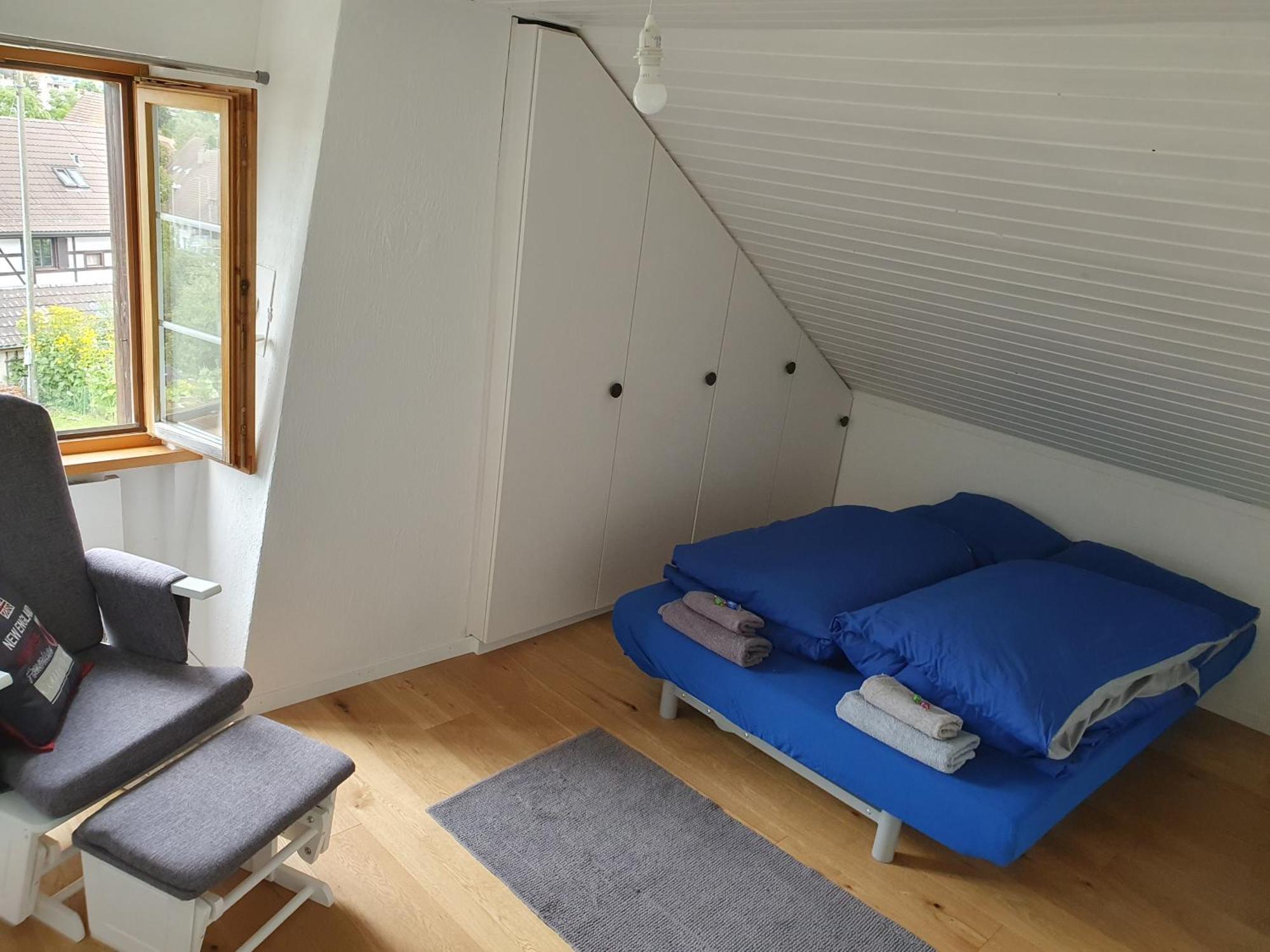 3 Bedroom Swiss House On 3 Floors Oberglatt Habitación foto